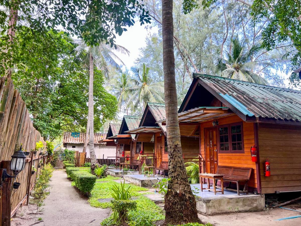Salisa Resort Koh Lipe Extérieur photo